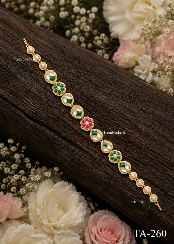 Multi-Stone Kundan & Pearl Sheeshphool