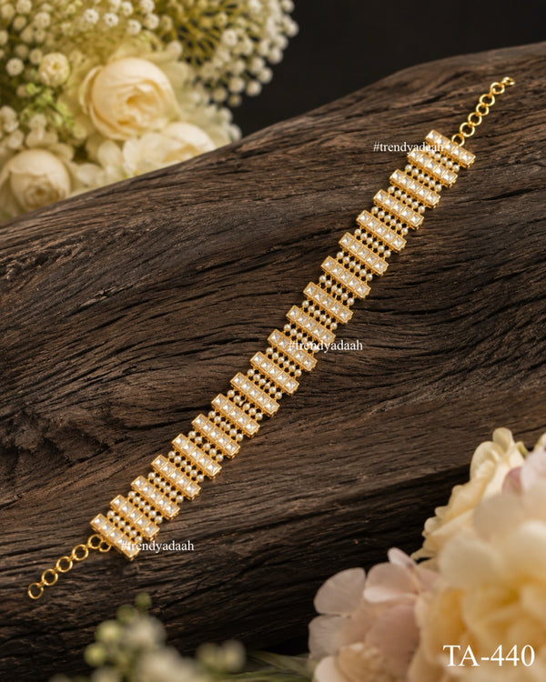 Aura Baguette Sheeshphool