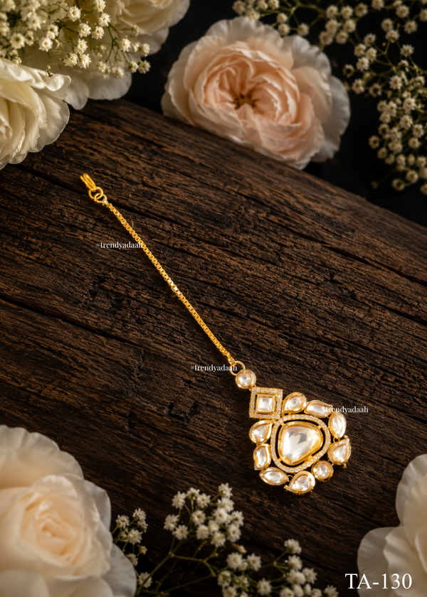 Contemporary Shield Cut Kundan Maang Tikka