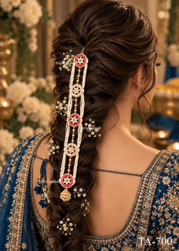 The Alternating Motif Pearl