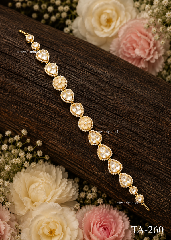 Multi-Stone Kundan & Pearl Sheeshphool