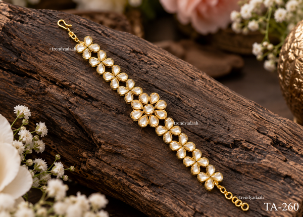 The Blooming Petal Garland