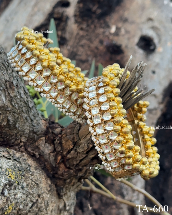Gold Ghungroo Cluster Kundan & Pearl Kada