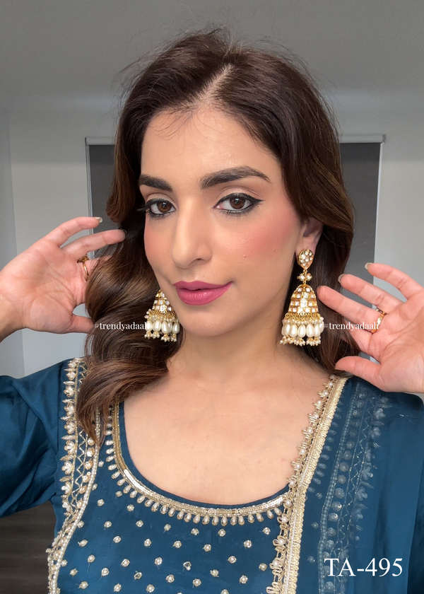 Tiyaani Jhumkis