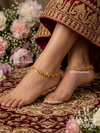 Gilded pearl anklet