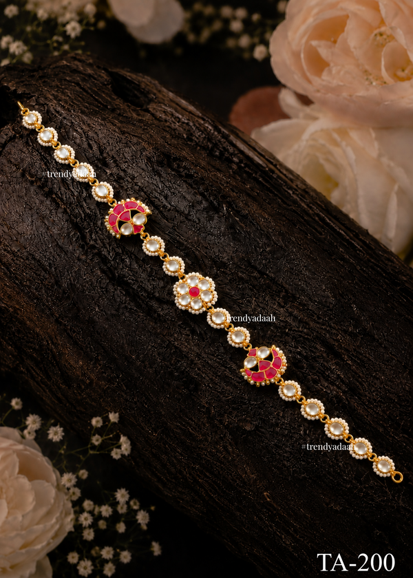 Mayura Crescent Pearl Sheeshphool