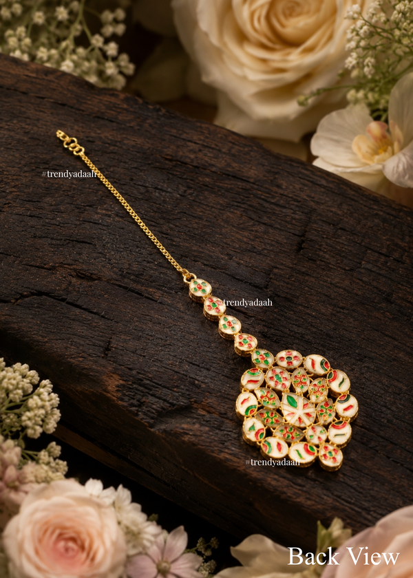 Teardrop Core Floral Medallion Kundan Maang Tikka