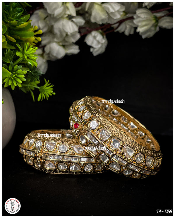 The Maharani Polki Bangle