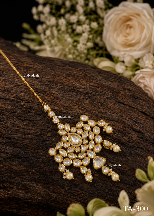 Cluster Kundan & Pearl Drop Maang Tikka
